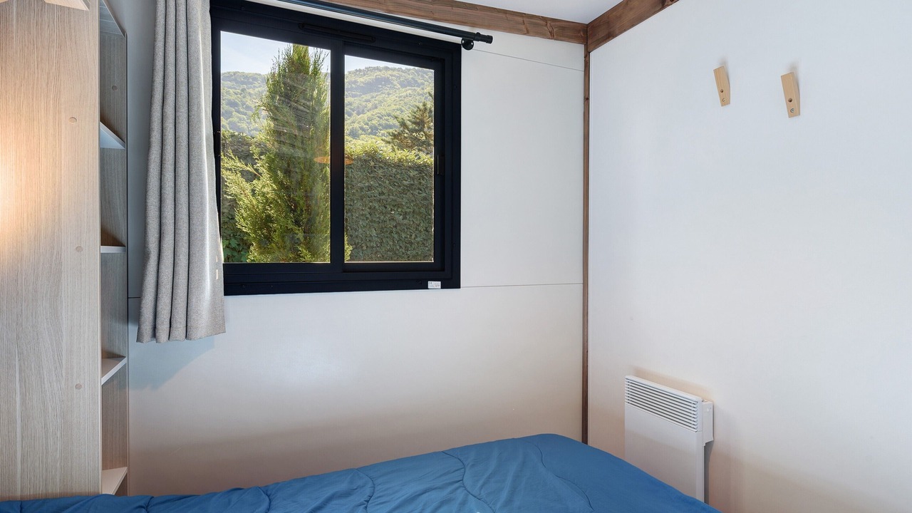 Photo of Bedroom in Vaulnaveys-le-Bas