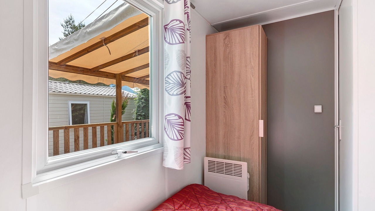 Photo of Bedroom in Vaulnaveys-le-Bas