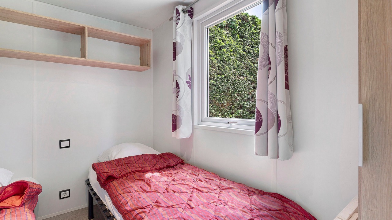 Photo of Bedroom in Vaulnaveys-le-Bas
