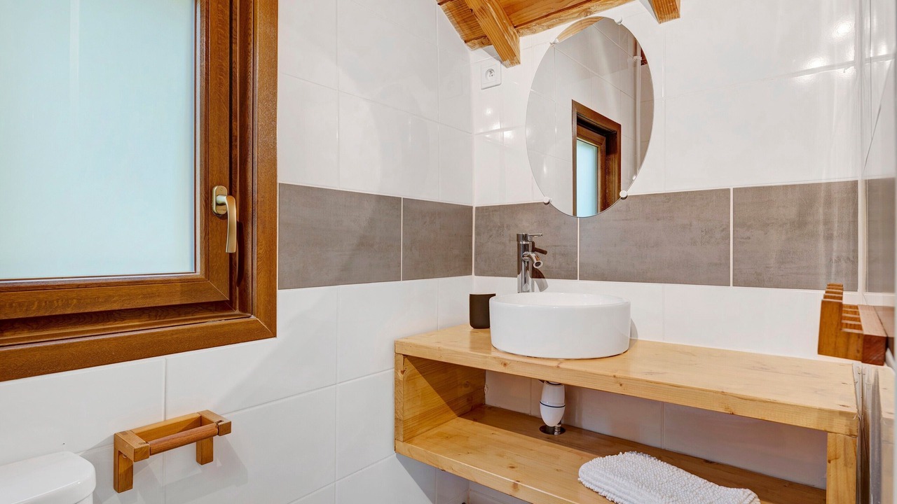 Photo of Bathroom in Vaulnaveys-le-Bas