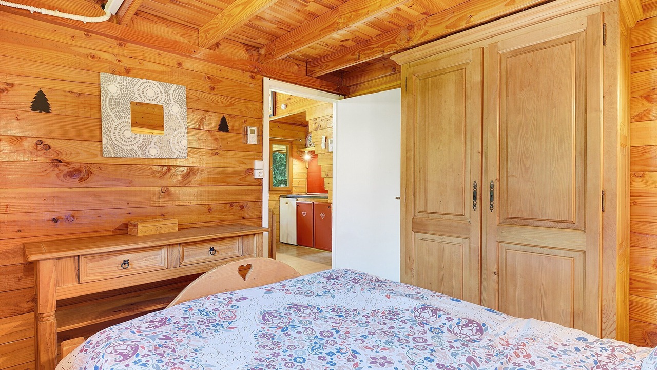 Photo of Bedroom in Vaulnaveys-le-Bas