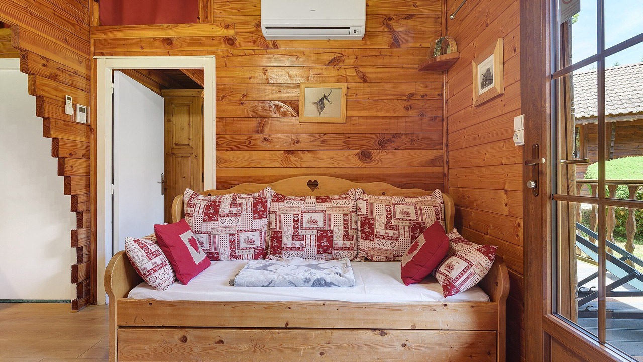 Photo of Bedroom in Vaulnaveys-le-Bas