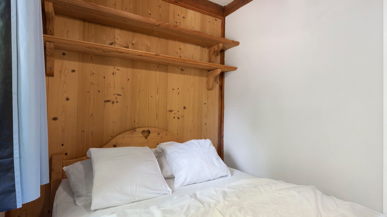 Photo of Bedroom in Vaulnaveys-le-Bas