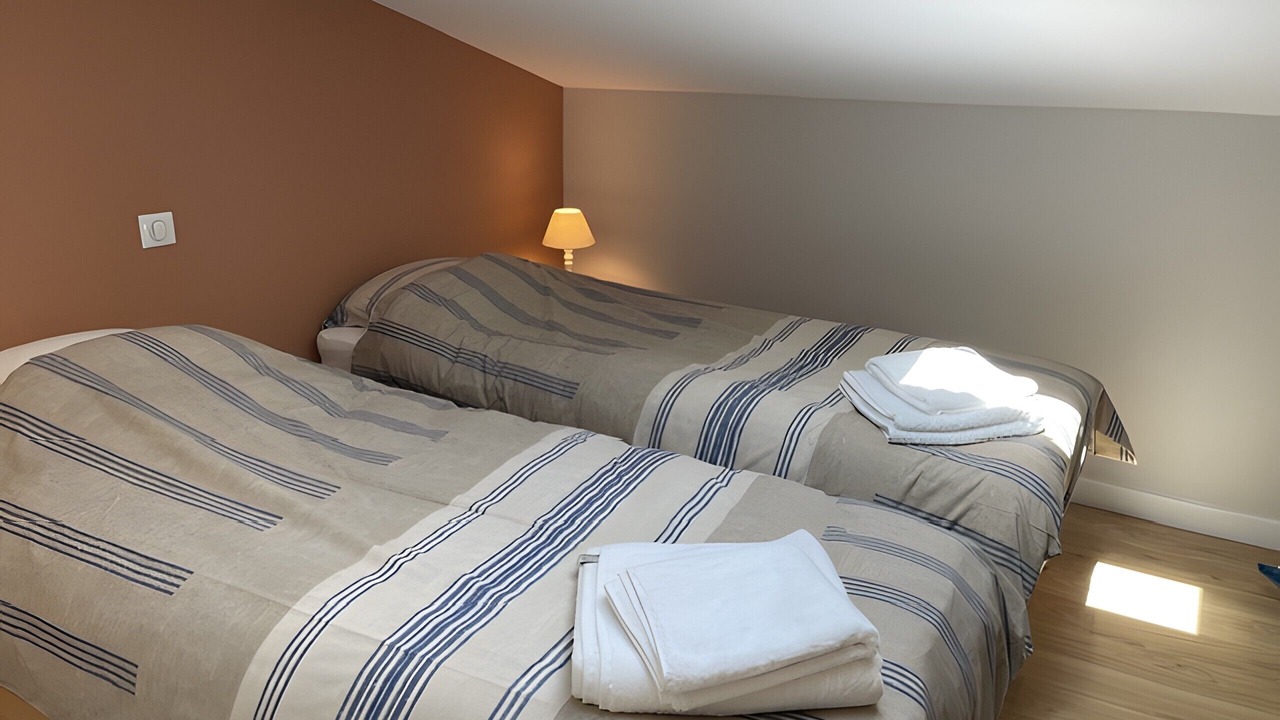 Photo of Bedroom in Laps
