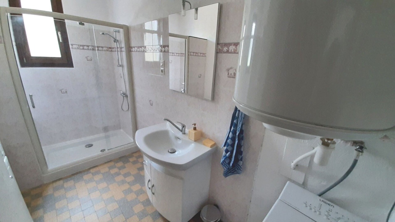 Photo of Bathroom in Arlay