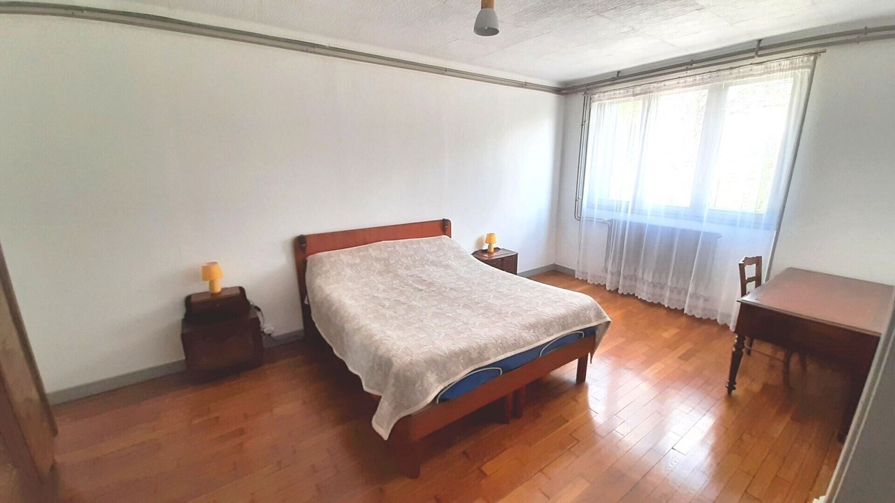 Photo of Bedroom in Arlay