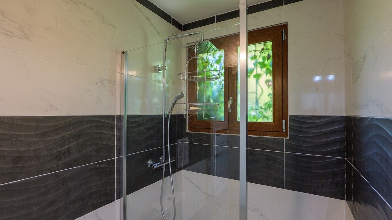 Photo of Bathroom in Aubenas