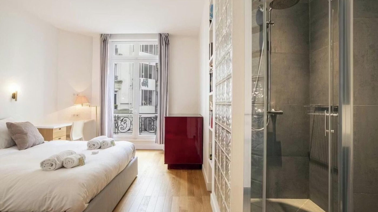 Photo of Bedroom in Notre-Dame-des-Champs