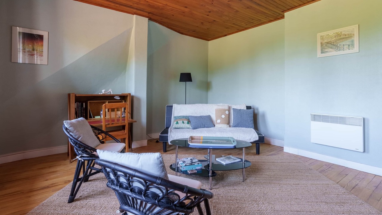 Photo of Livingroom in Paroisse Saint-Augustin-de-Chaux