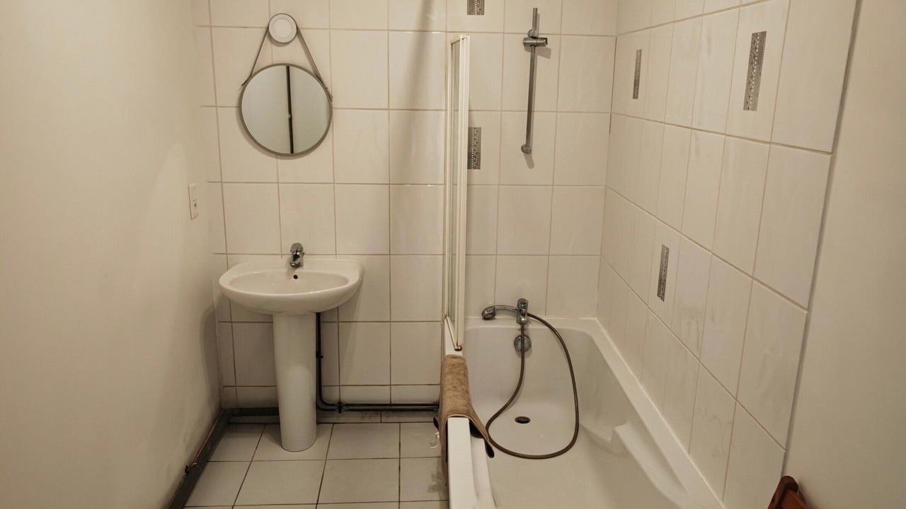 Photo of Bathroom in Marnay
