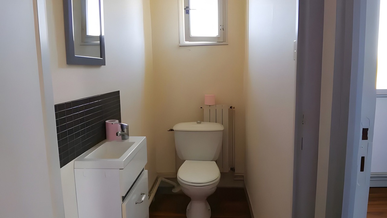 Photo of Bathroom in Gray-la-Ville