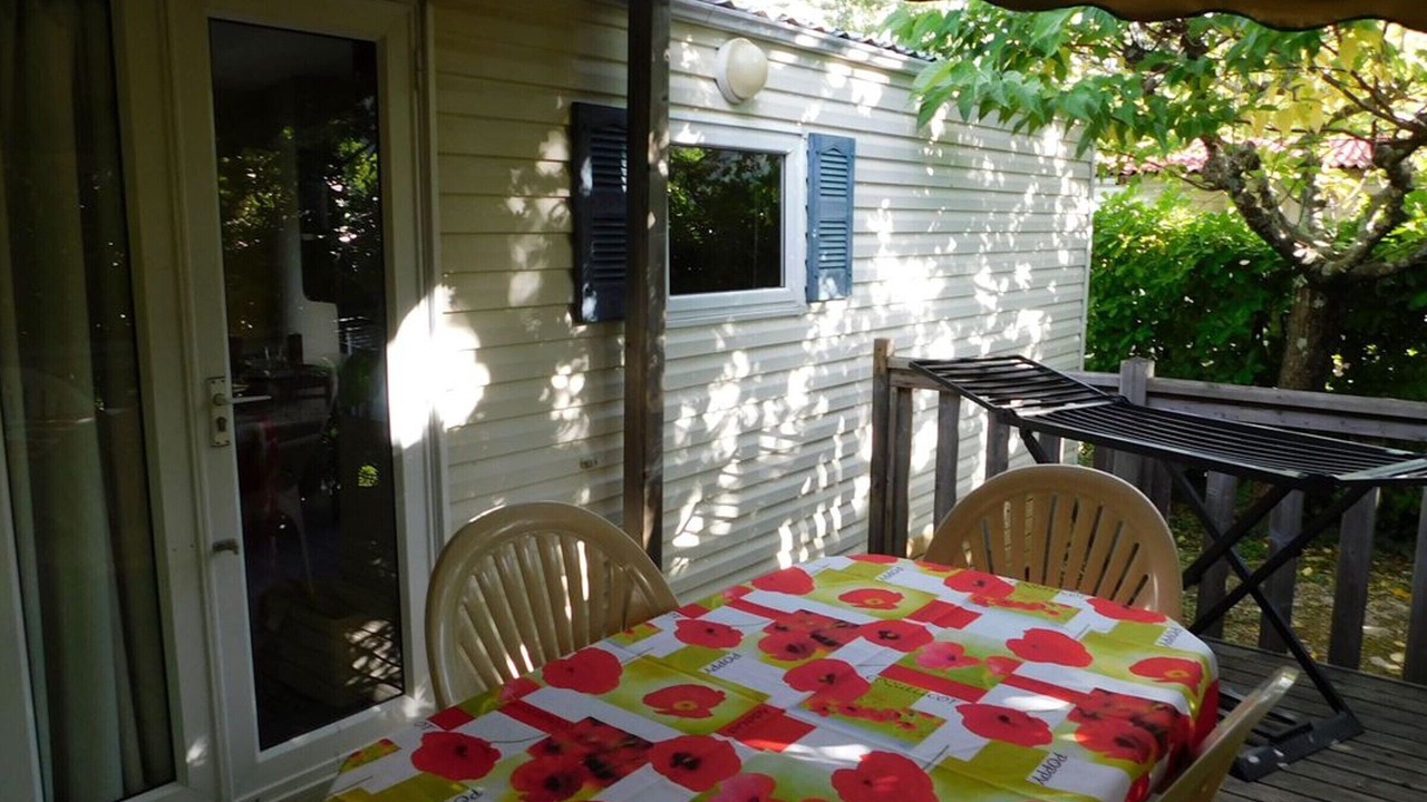 Photo of Outdoor in Vesseaux