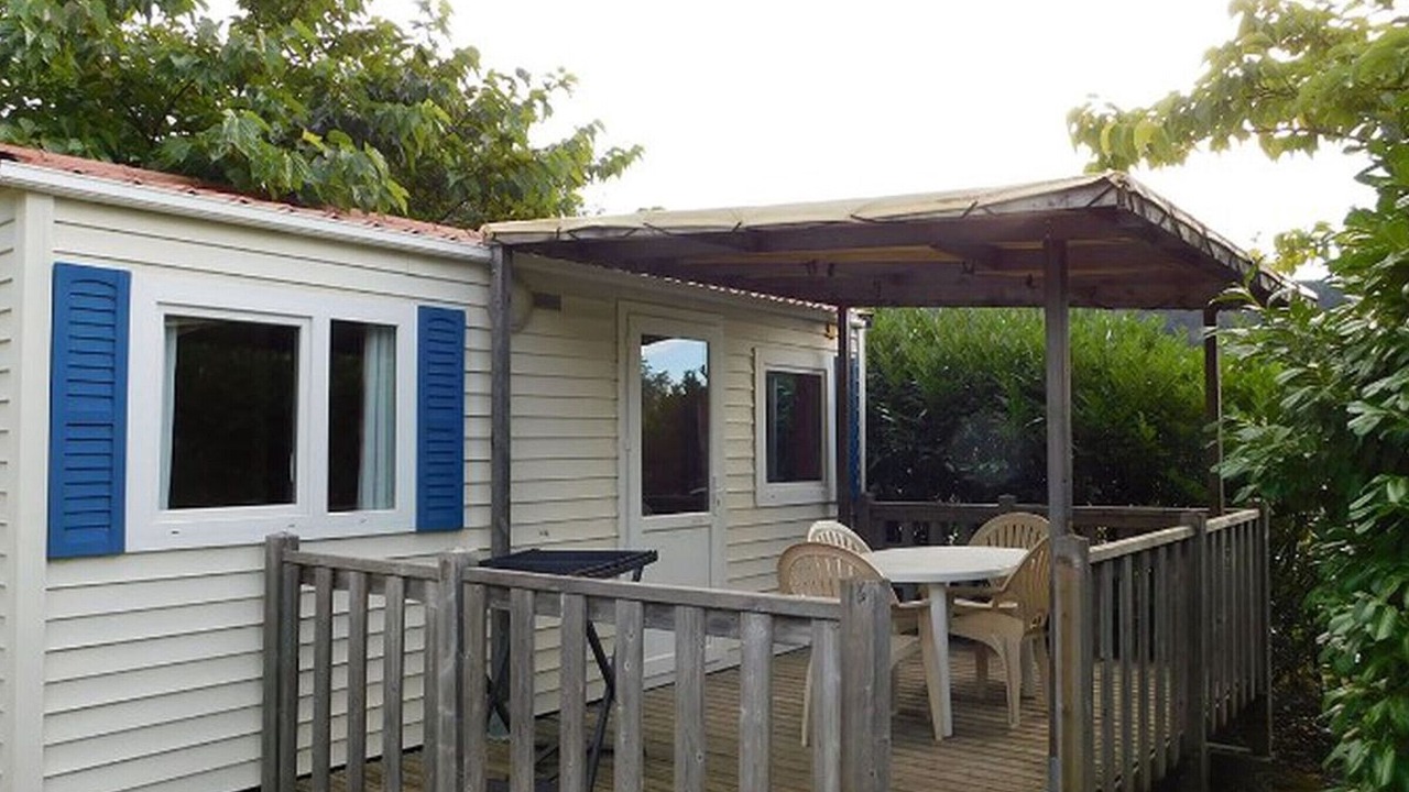 Photo of Outdoor in Vesseaux