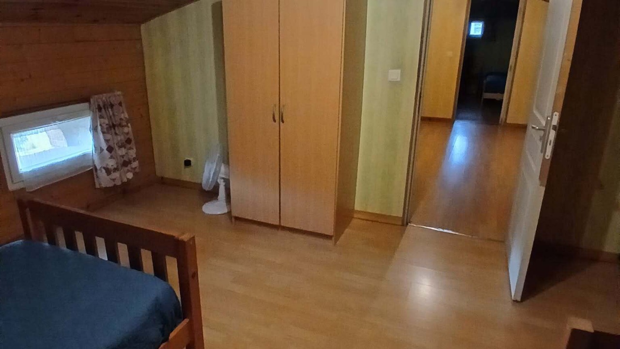 Photo of Bedroom in Saint-Privat-du-Dragon