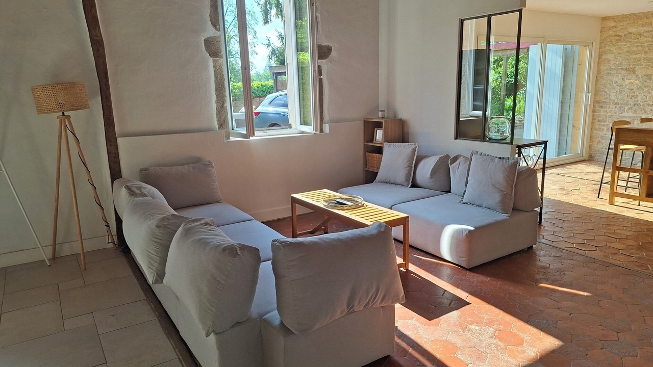 Photo of Livingroom in Ruffey-les-Beaune