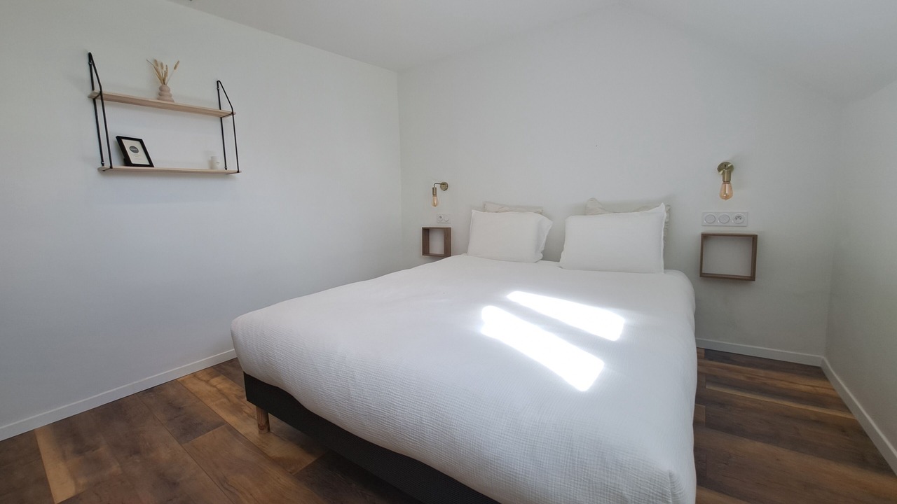Photo of Bedroom in Ruffey-les-Beaune