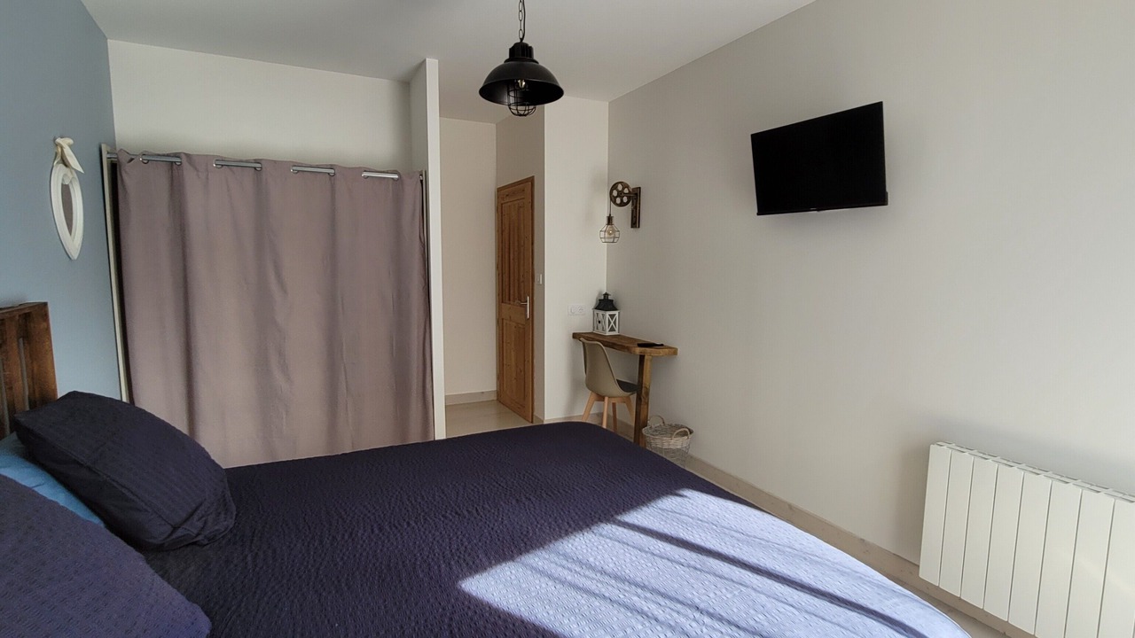 Photo of Bedroom in Soulages