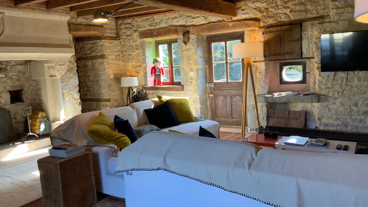 Photo of Livingroom in Billy-Chevannes