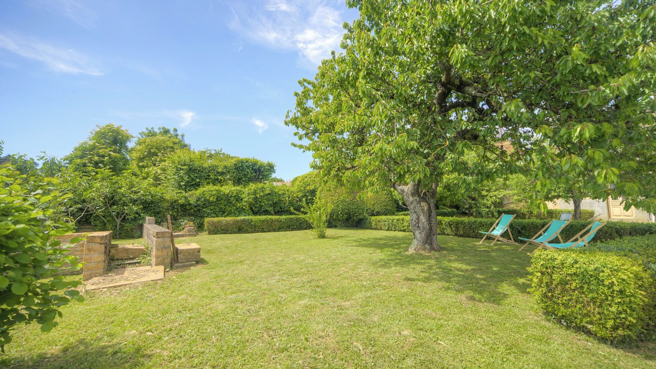 Photo of Outdoor in Vinzelles