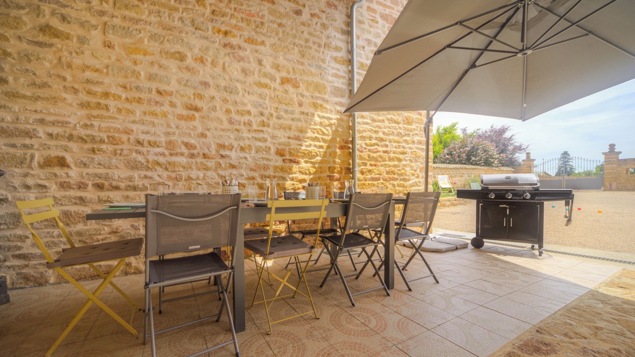 Photo of Outdoor in Vinzelles