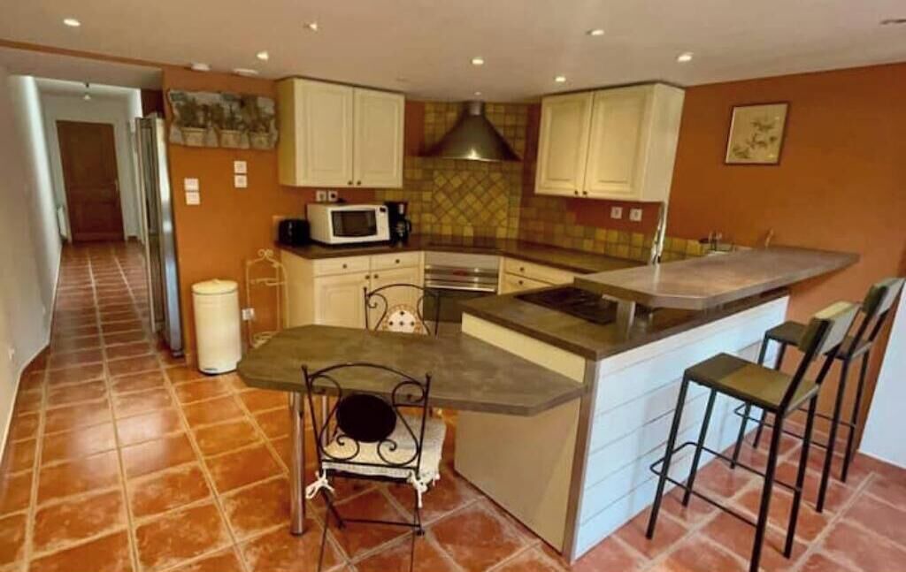 Photo of Kitchen in Loriol-sur-Drome