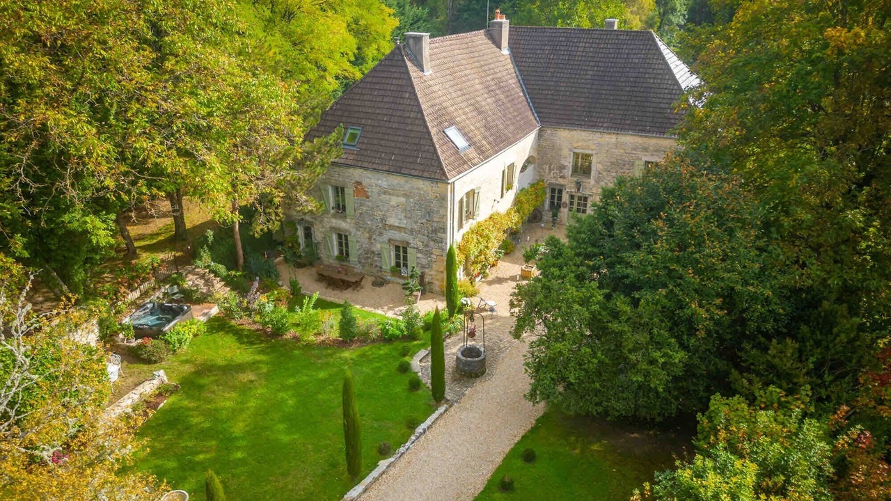 Photo of Outdoor in Curtil-Vergy