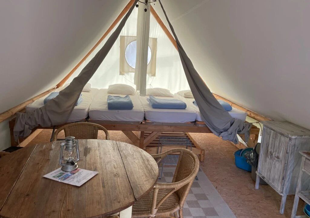 Photo of Bedroom in Plats