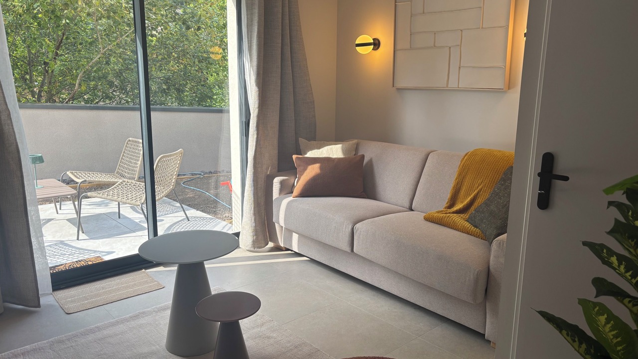 Photo of Livingroom in Montjuzet