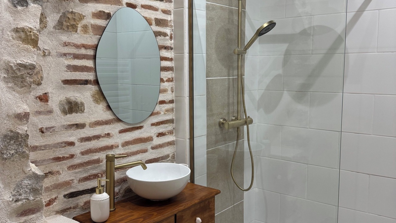 Photo of Bathroom in Saint-Leger-des-Vignes