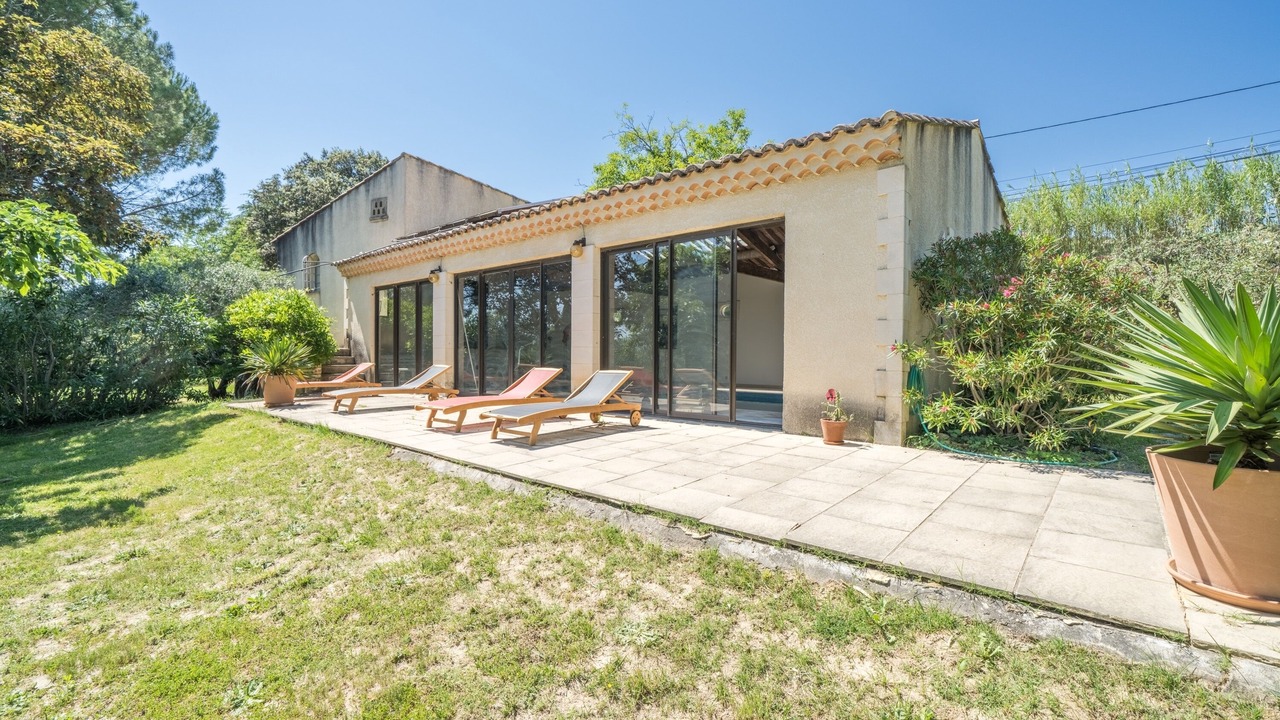 Photo of Patio Balcony in Saint-Marcel-d'Aredeche