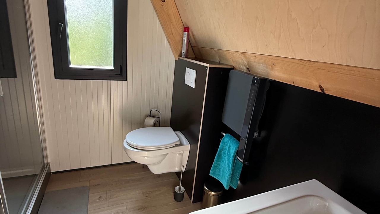 Photo of Bathroom in Loray