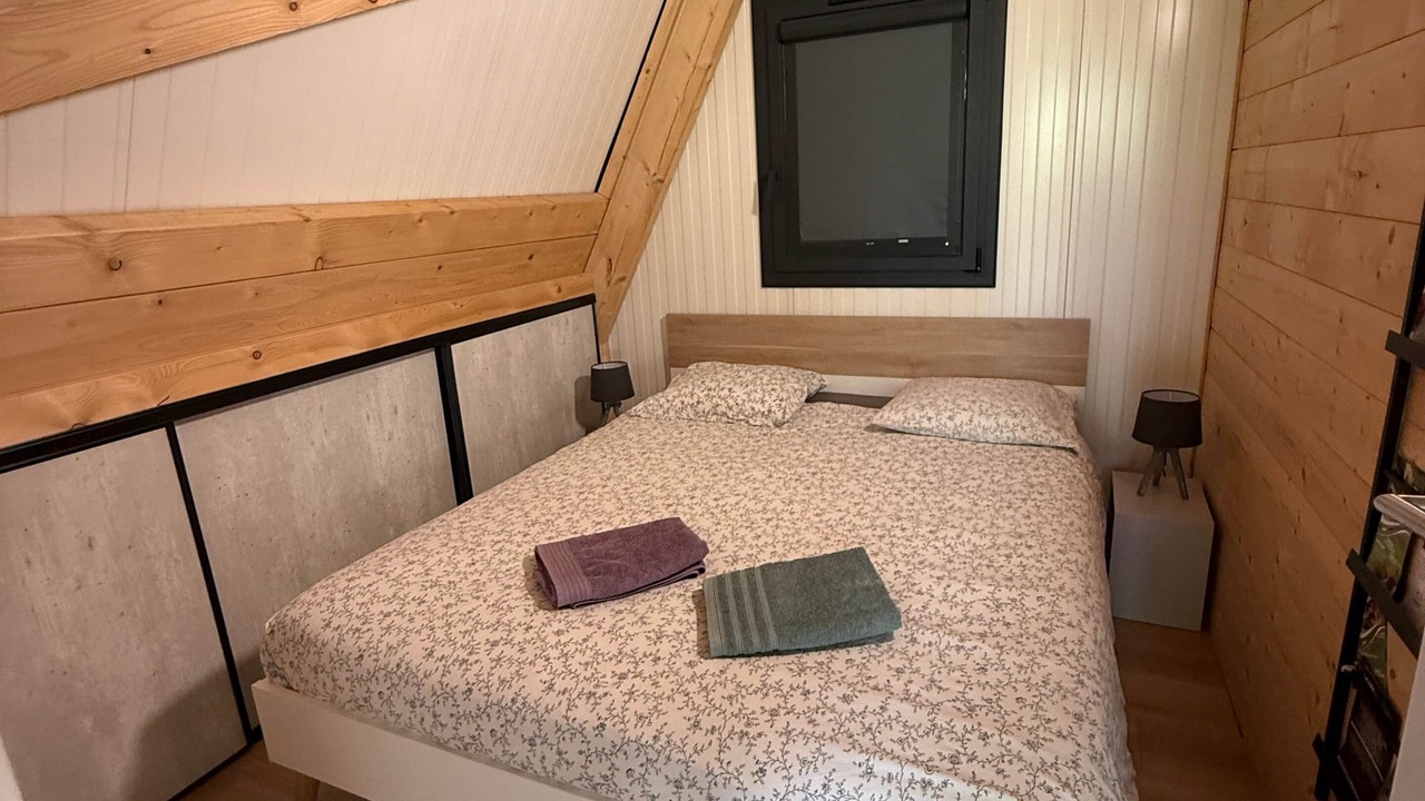 Photo of Bedroom in Loray