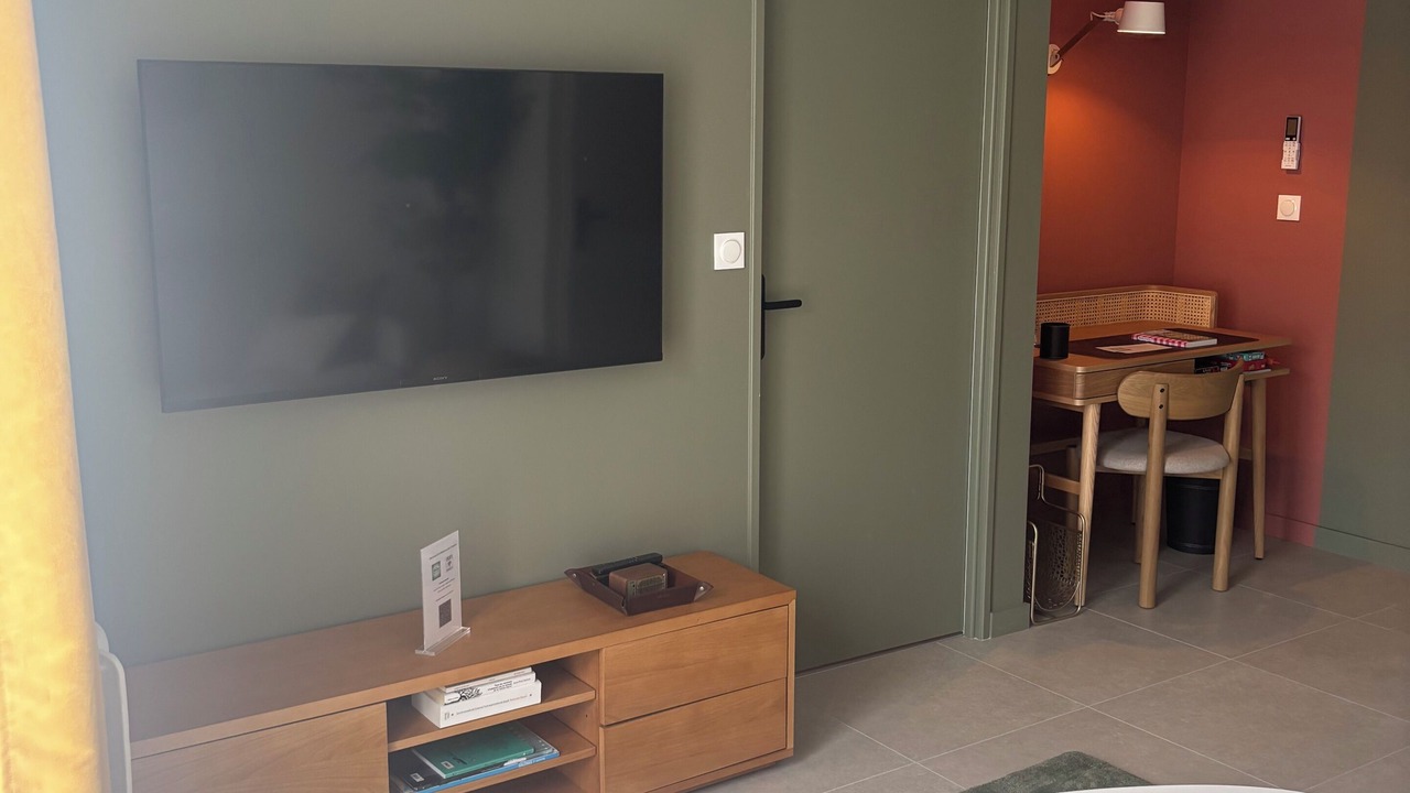 Photo of Livingroom in Montjuzet