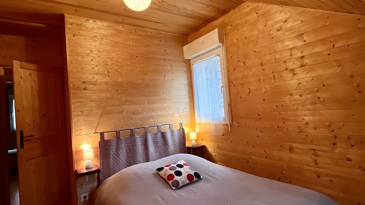 Photo of Bedroom in Saint-Chely-d'Aubrac