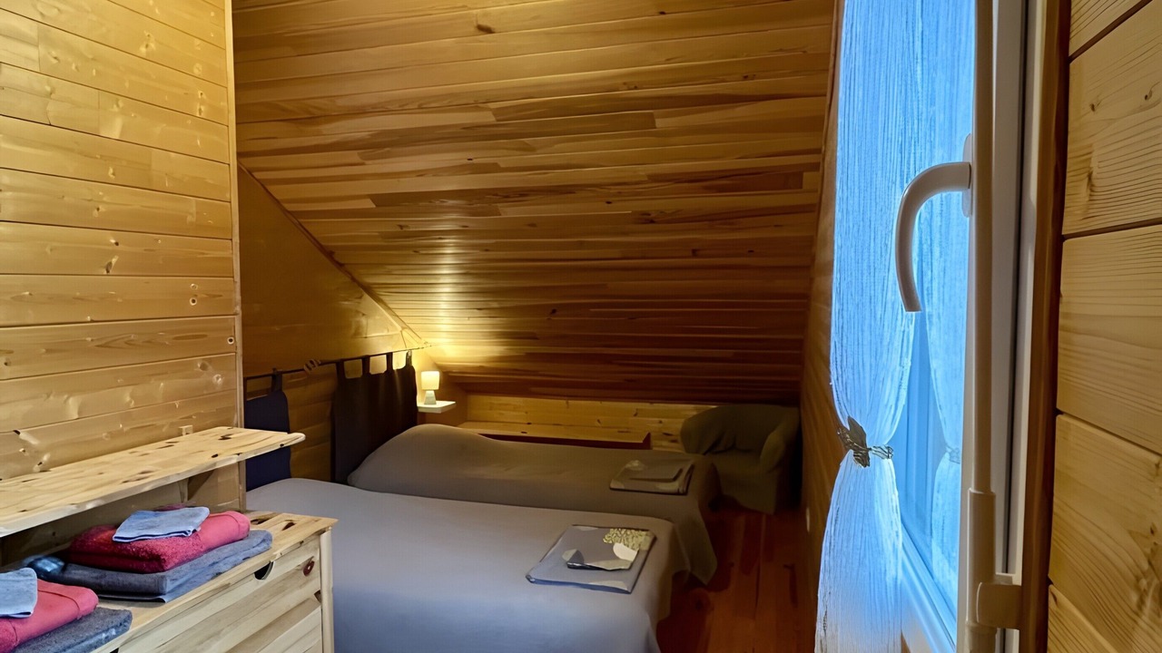 Photo of Bedroom in Saint-Chely-d'Aubrac