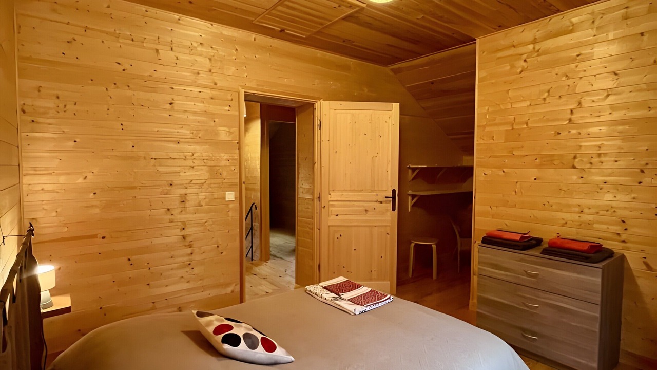 Photo of Bedroom in Saint-Chely-d'Aubrac