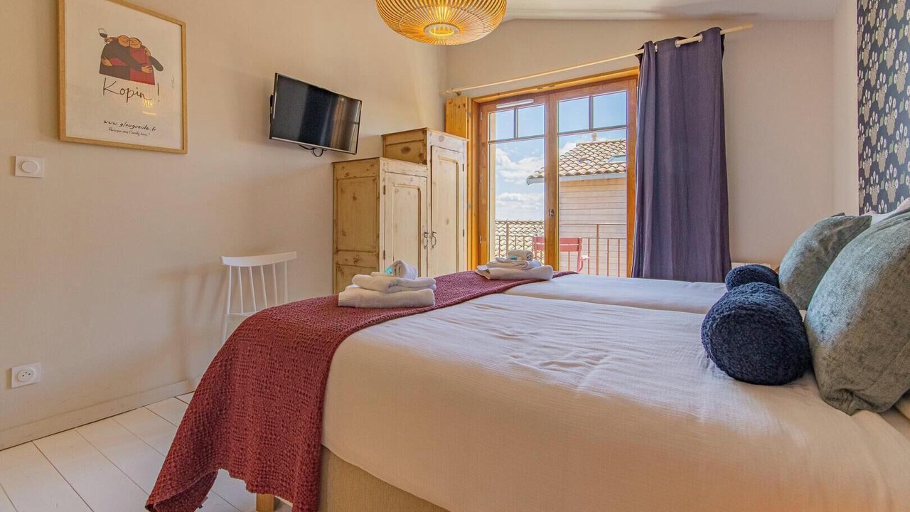 Photo of Bedroom in Prisse