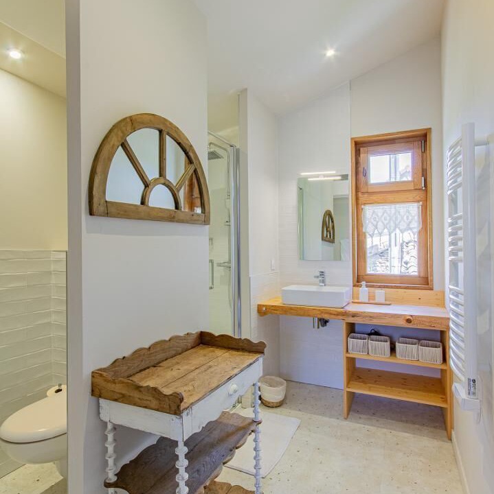 Photo of Bathroom in Prisse