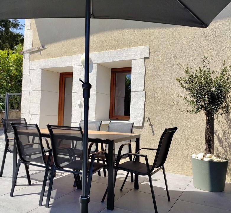 Photo of Outdoor in Leaz