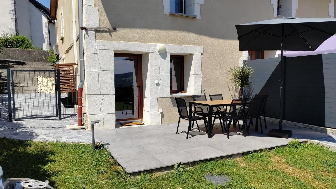 Photo of Outdoor in Leaz