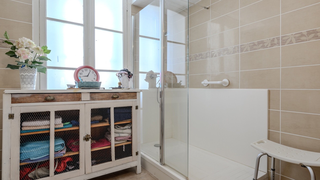 Photo of Bathroom in Villes-sur-Auzon