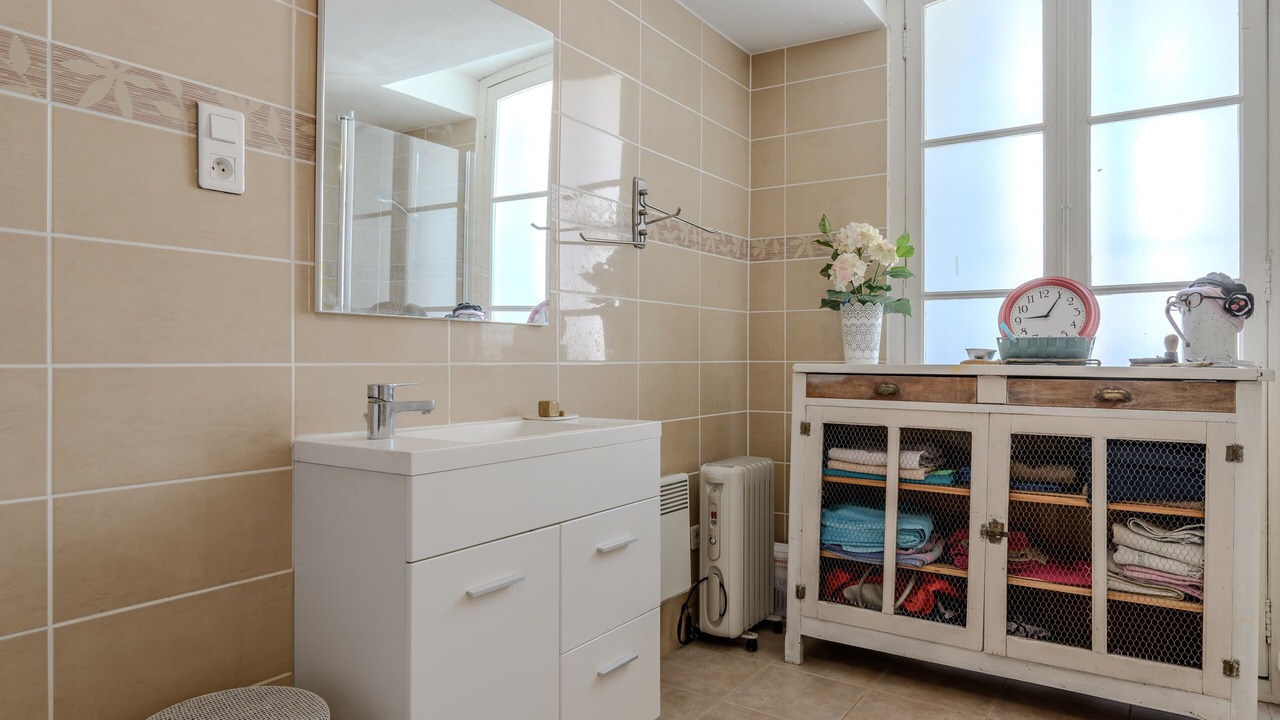 Photo of Bathroom in Villes-sur-Auzon