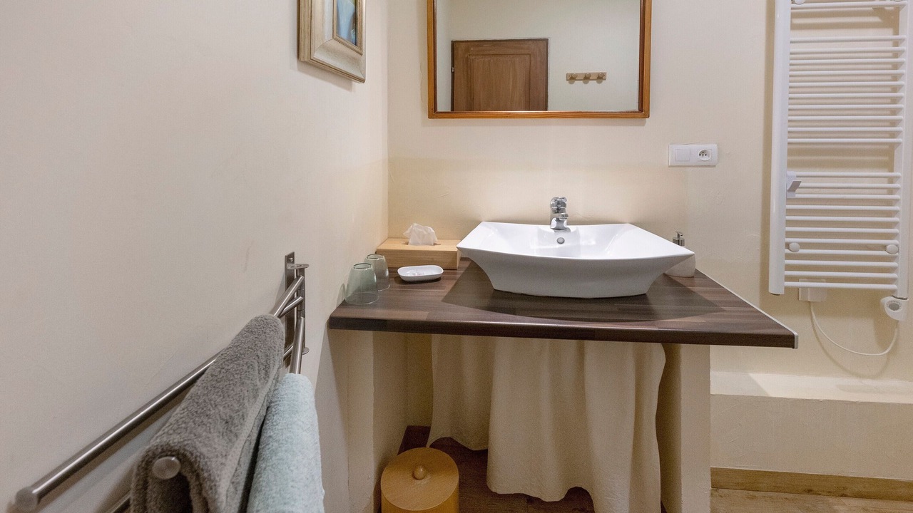 Photo of Bathroom in Chardonnay
