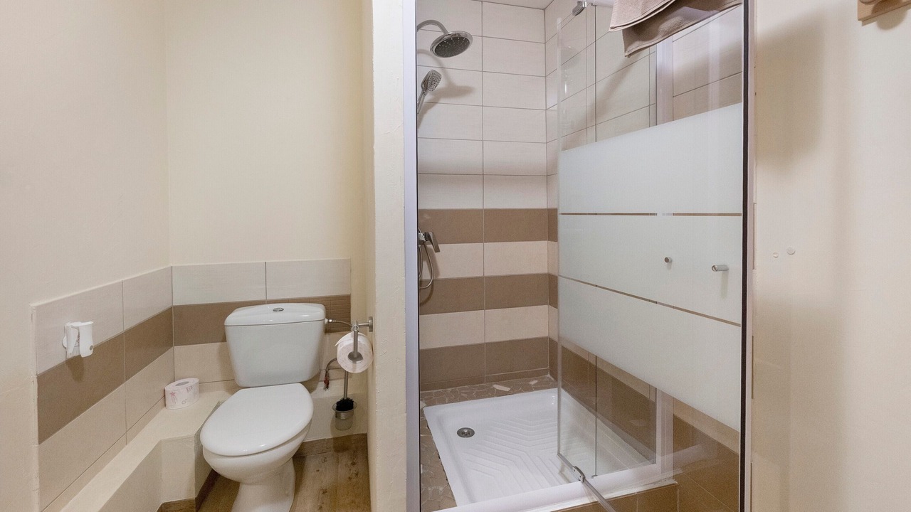 Photo of Bathroom in Chardonnay