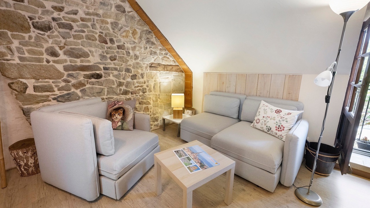 Photo of Livingroom in Chardonnay