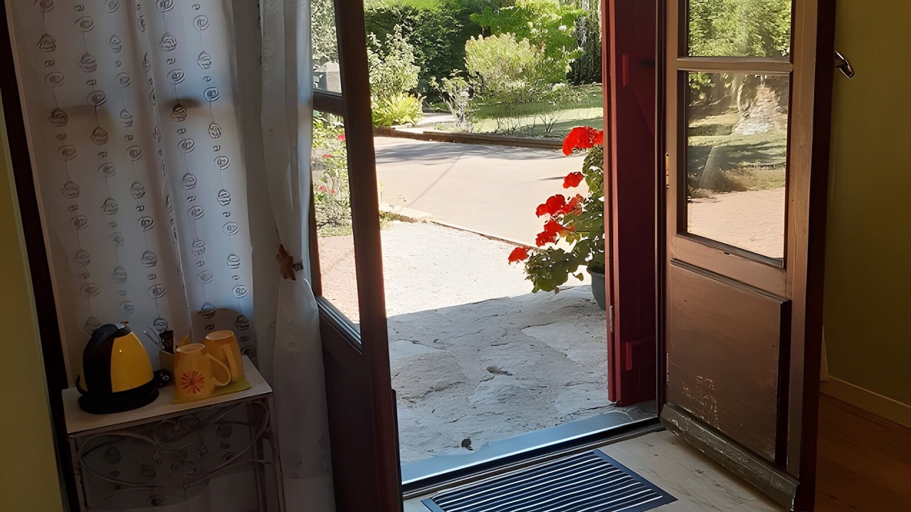Photo of Bedroom in Igornay