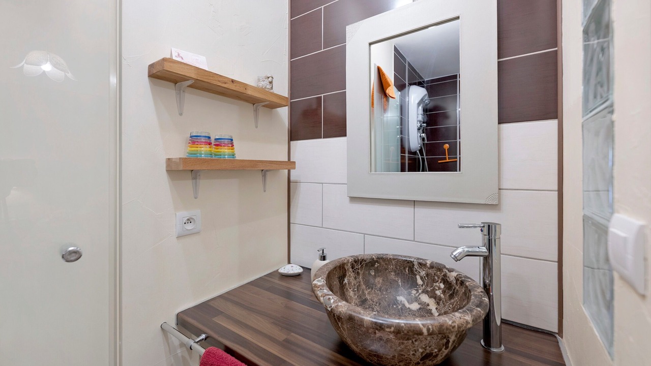 Photo of Bathroom in Igornay