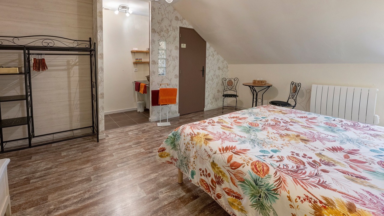 Photo of Bedroom in Igornay