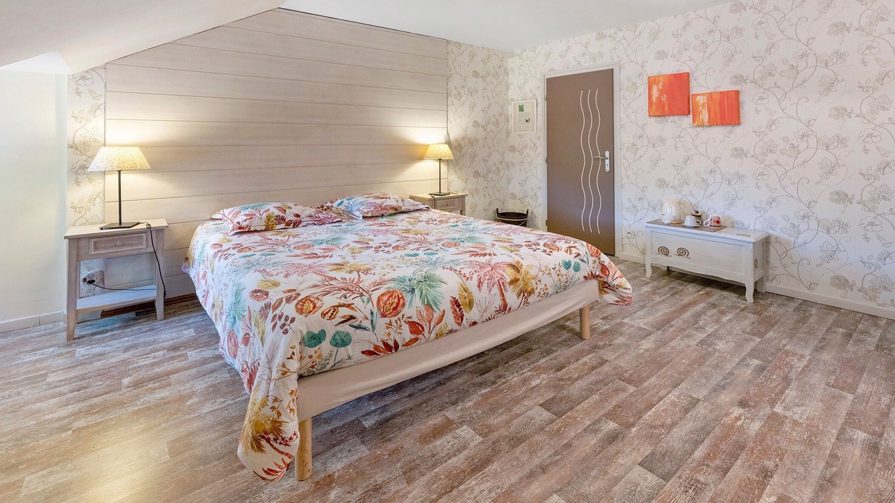 Photo of Bedroom in Igornay