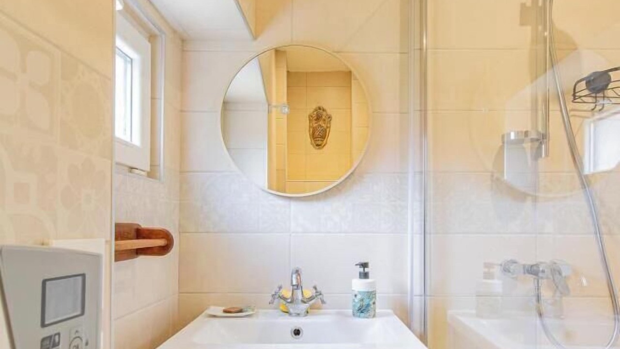 Photo of Bathroom in Chapaize